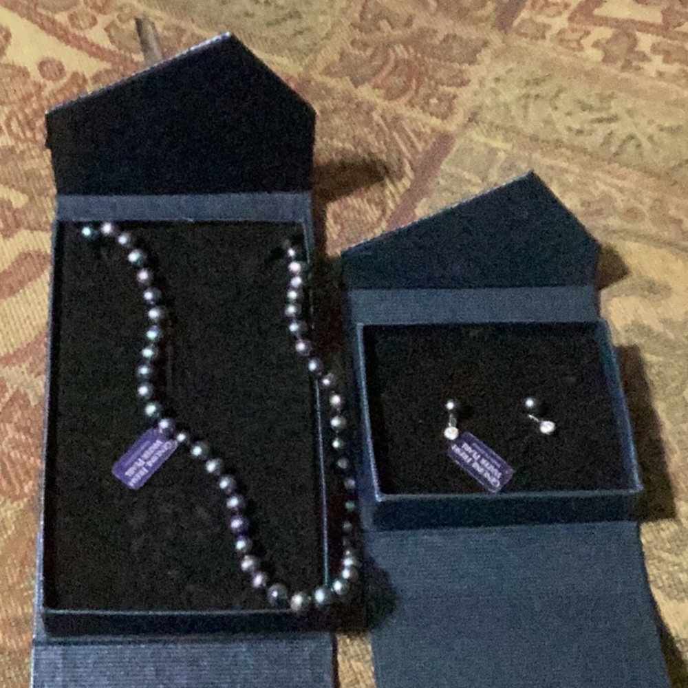 Genuine pearl necklace and earrings